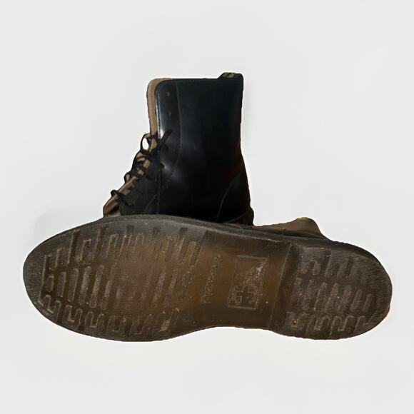 Dr. Martens Men’s Black Leather Boots Size 9 Lace Up Combat Workwear main image 8